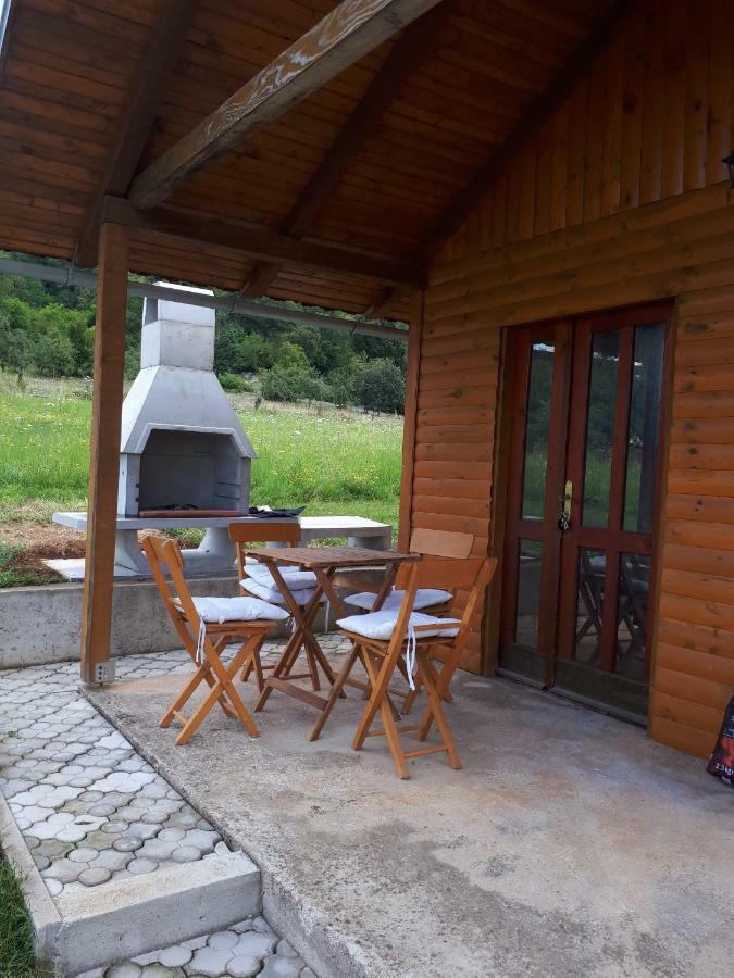 Holiday House Leona Otočac Exteriör bild